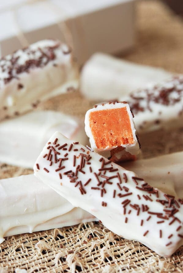 White Chocolate Butterfinger Bars from www.thenovicechefblog.com