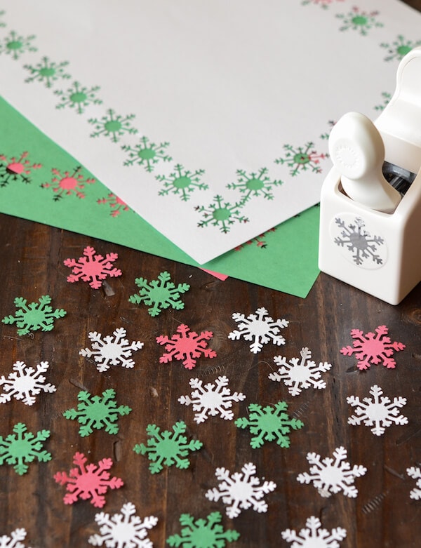 DIY Snowflake Labels from www.thenovicechefblog.com