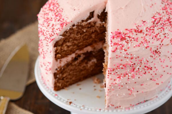 Strawberry Dream Cake from www.thenovicechefblog.com